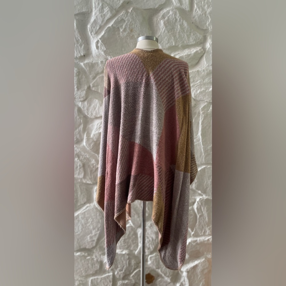 ❄️ World Market Brown Quilted Pattern Poncho Shrug OS - Picture 8 of 8